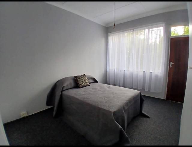 2 BEDROOM FLAT FOR SALE IN PEACEHAVEN